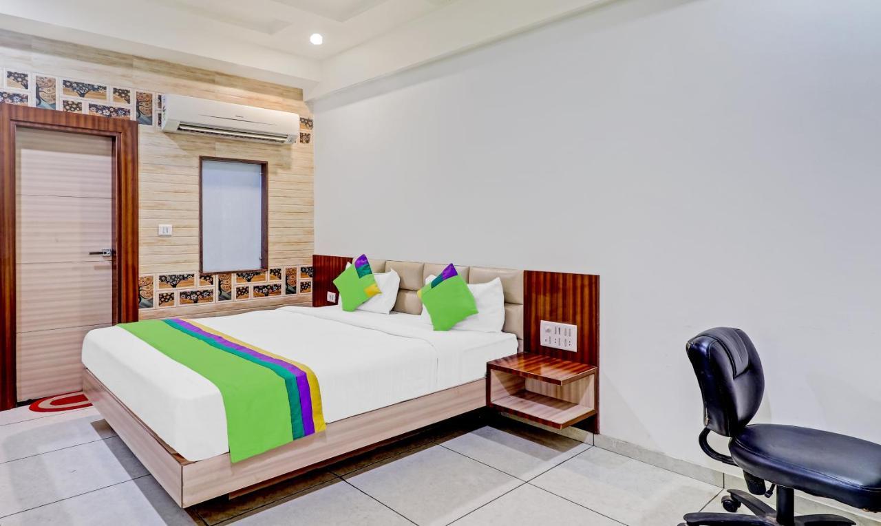 Hotel Treebo Taj Dream Agra  Esterno foto